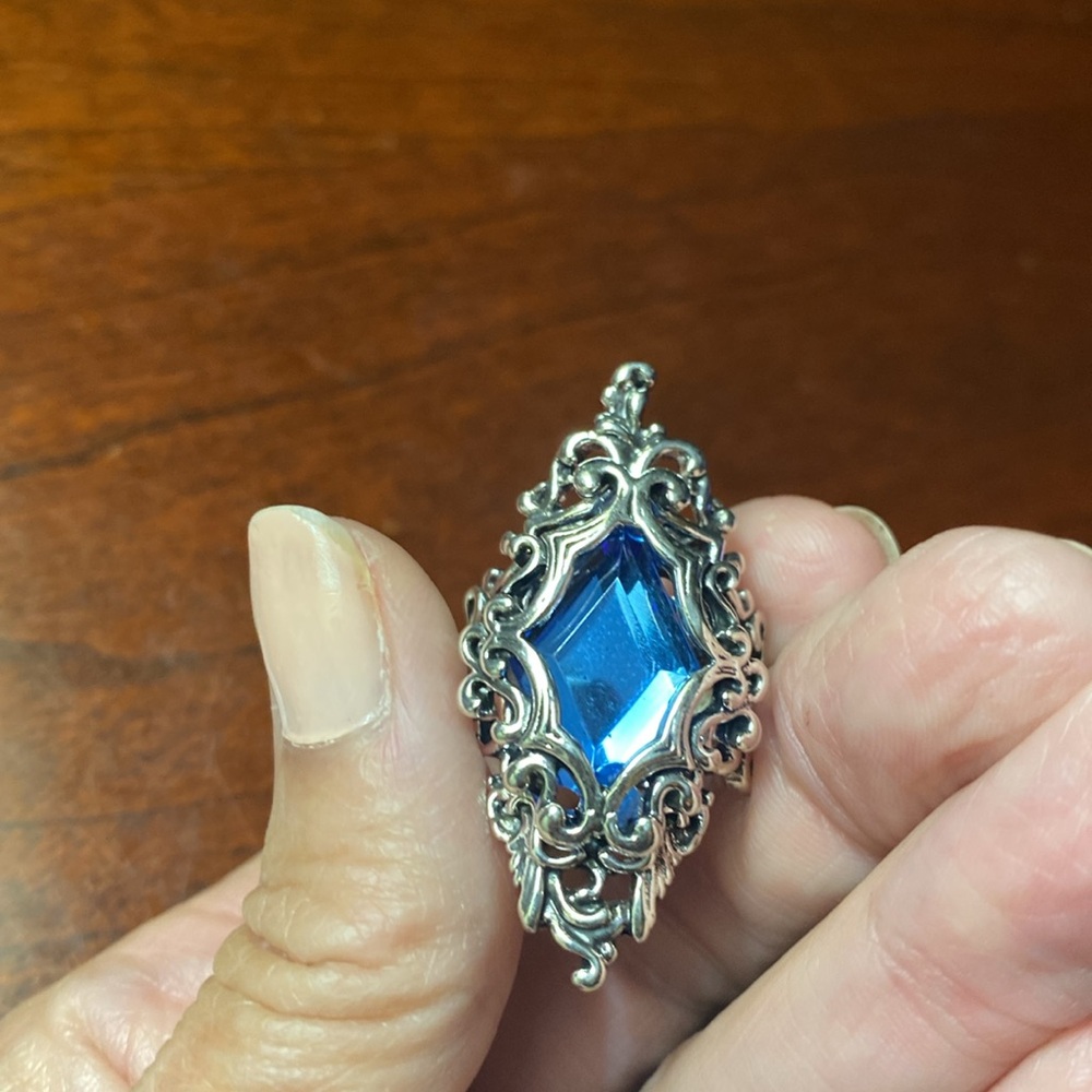 Size 7 Silver Toned And Blue Ring